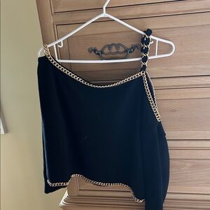 Off shoulder
Legance